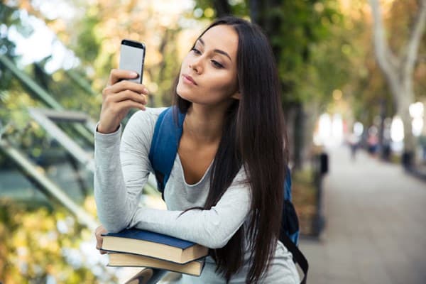 come incontrare una ragazza conosciuta in chat